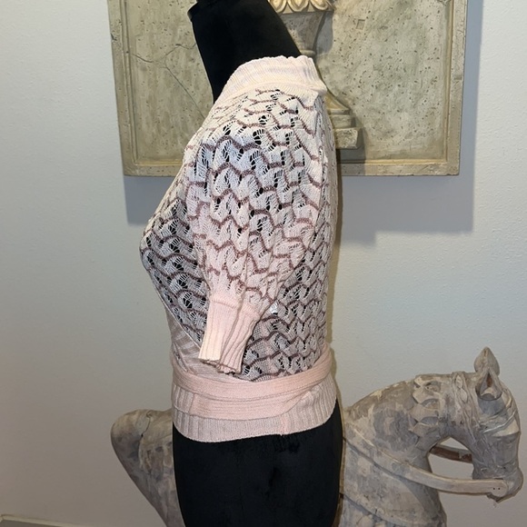 Express wrap around short sleeve peach metallic detail sweater Sz M - Picture 3 of 7